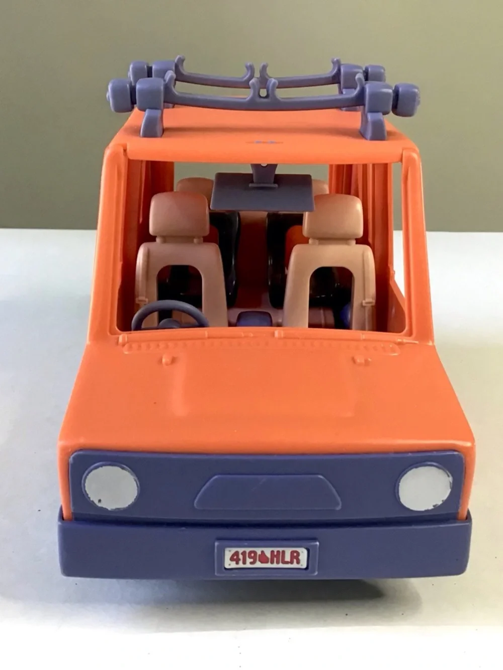 Bluey Heeler 4WD Family Vehicle Orange Jeep Top Opens 4 Seats Inside Moose Toys